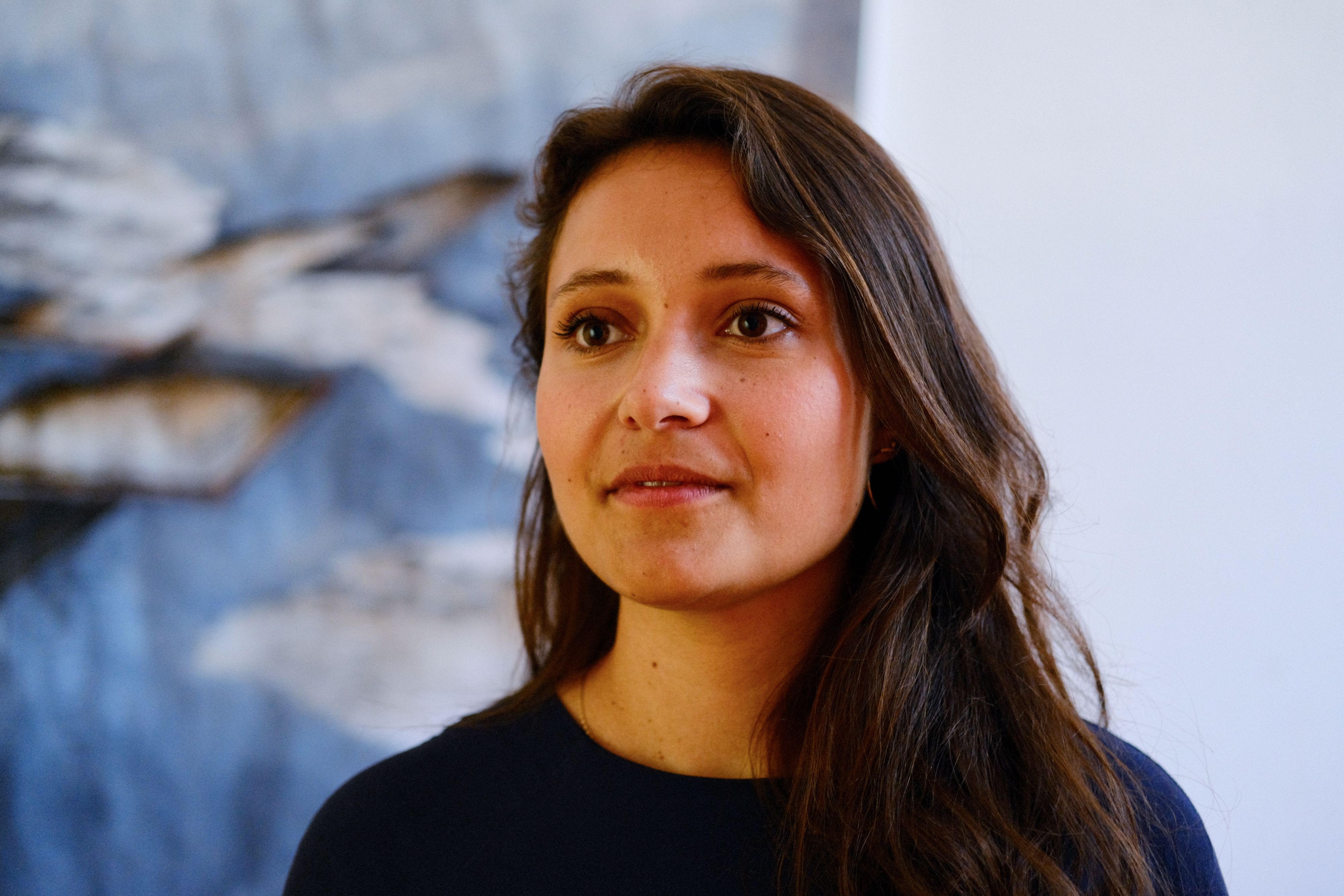 Porträt der Künstlerin Mariella Kerscher in Nymphenburg